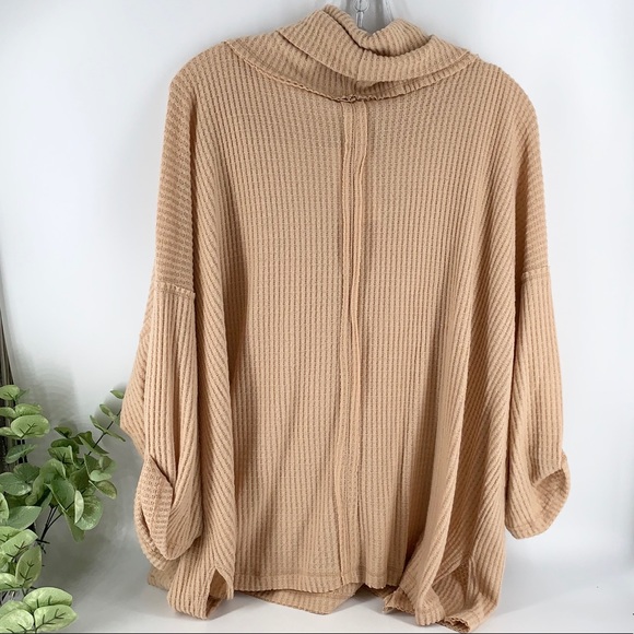 New Boutique Buttery Yellow Waffle Knit Top - Picture 4 of 4